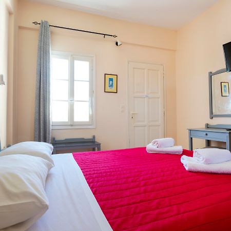 Vanas Apartments Spetses Town Екстер'єр фото