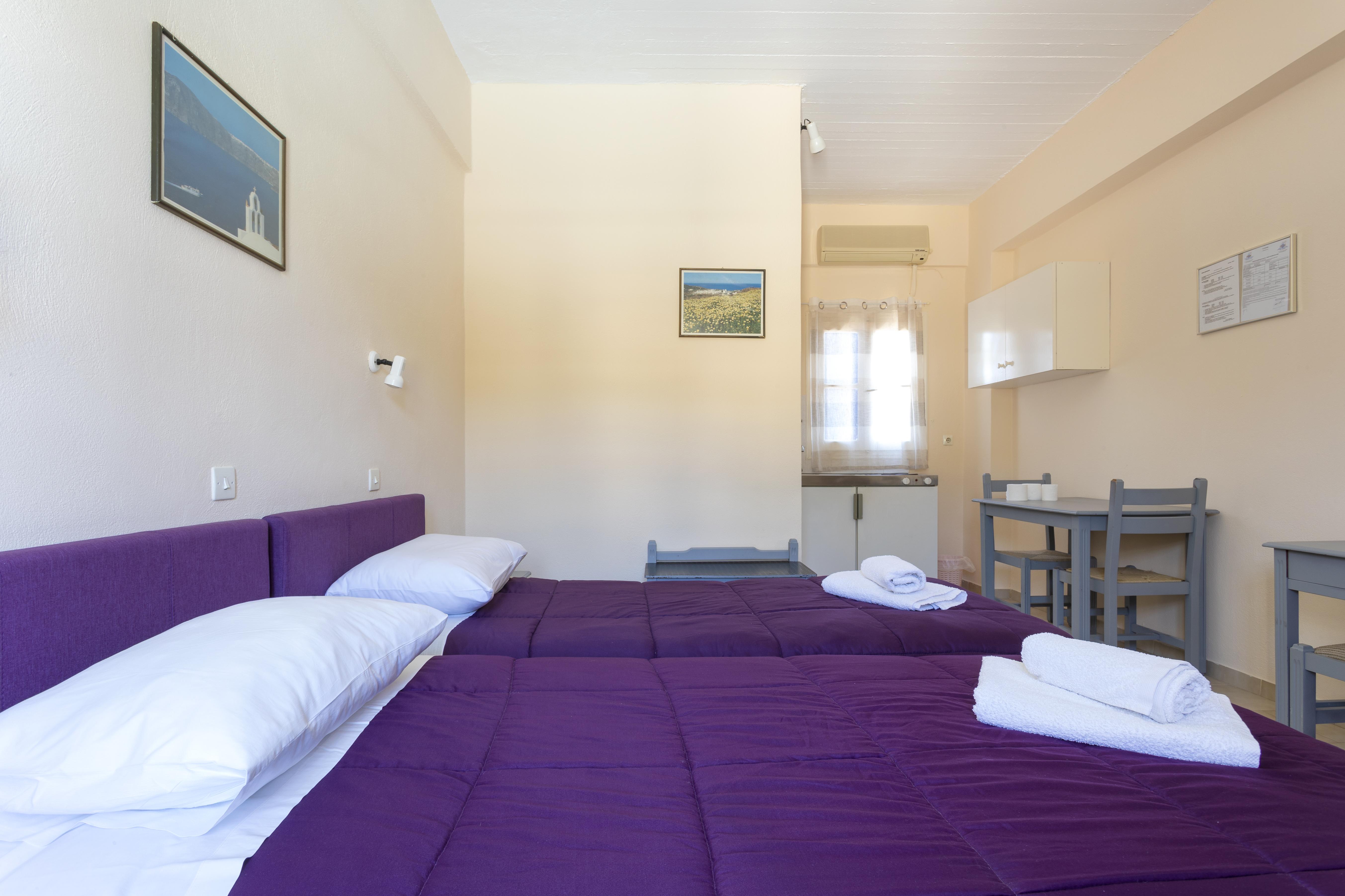 Vanas Apartments Spetses Town Екстер'єр фото