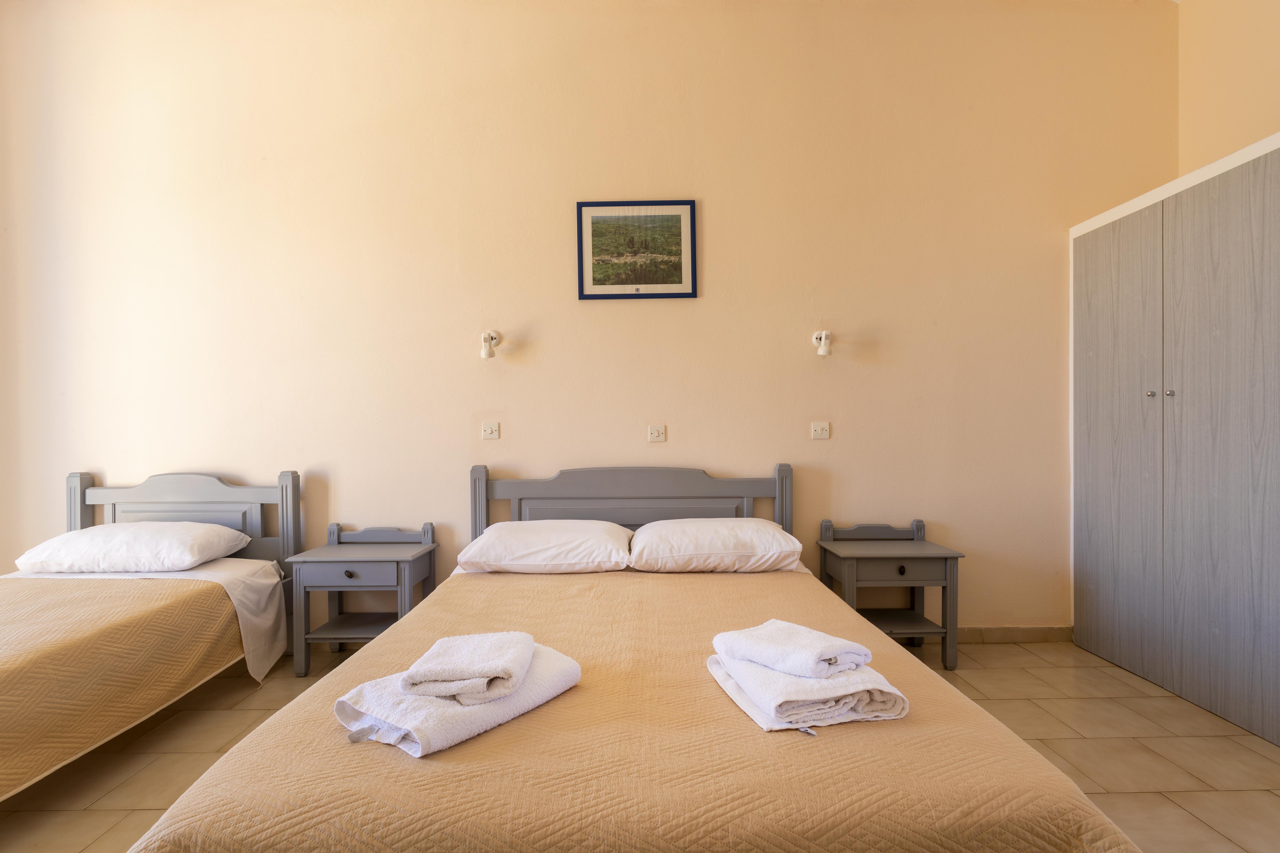 Vanas Apartments Spetses Town Екстер'єр фото